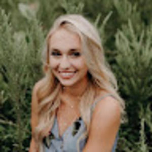 Meet your Posher, Carlee